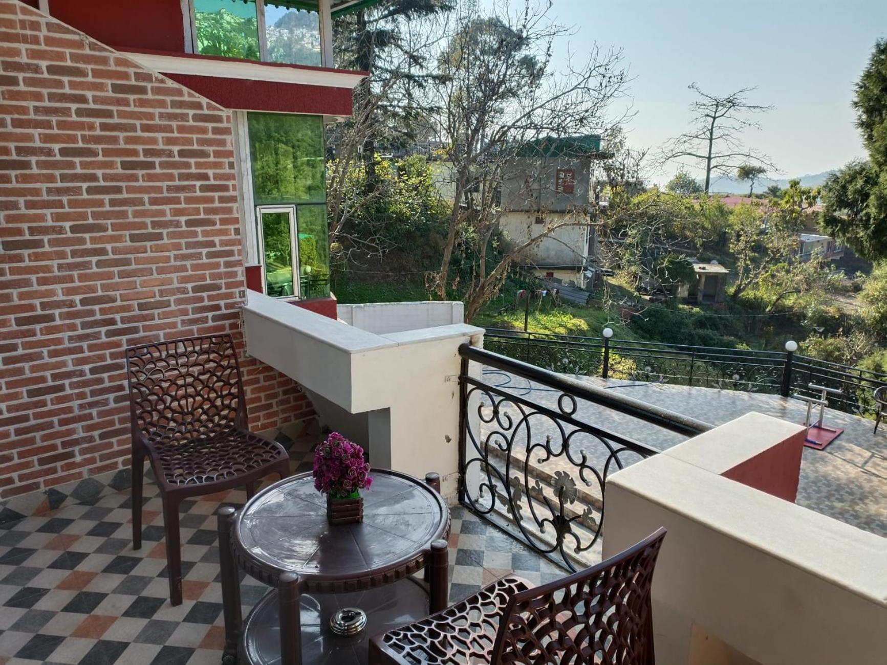 Hotel 7 Heights Mussoorie Kültér fotó